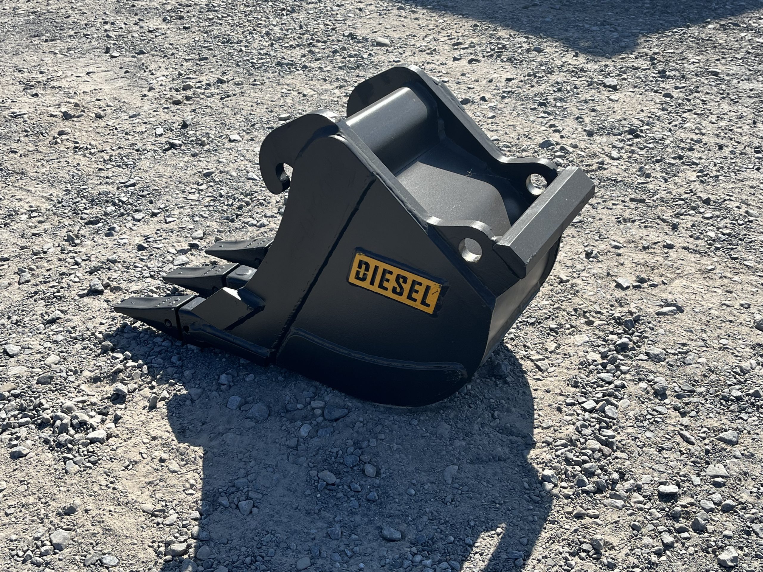12" HD Tooth Bucket For Bobcat E35/MX3 - Image 6