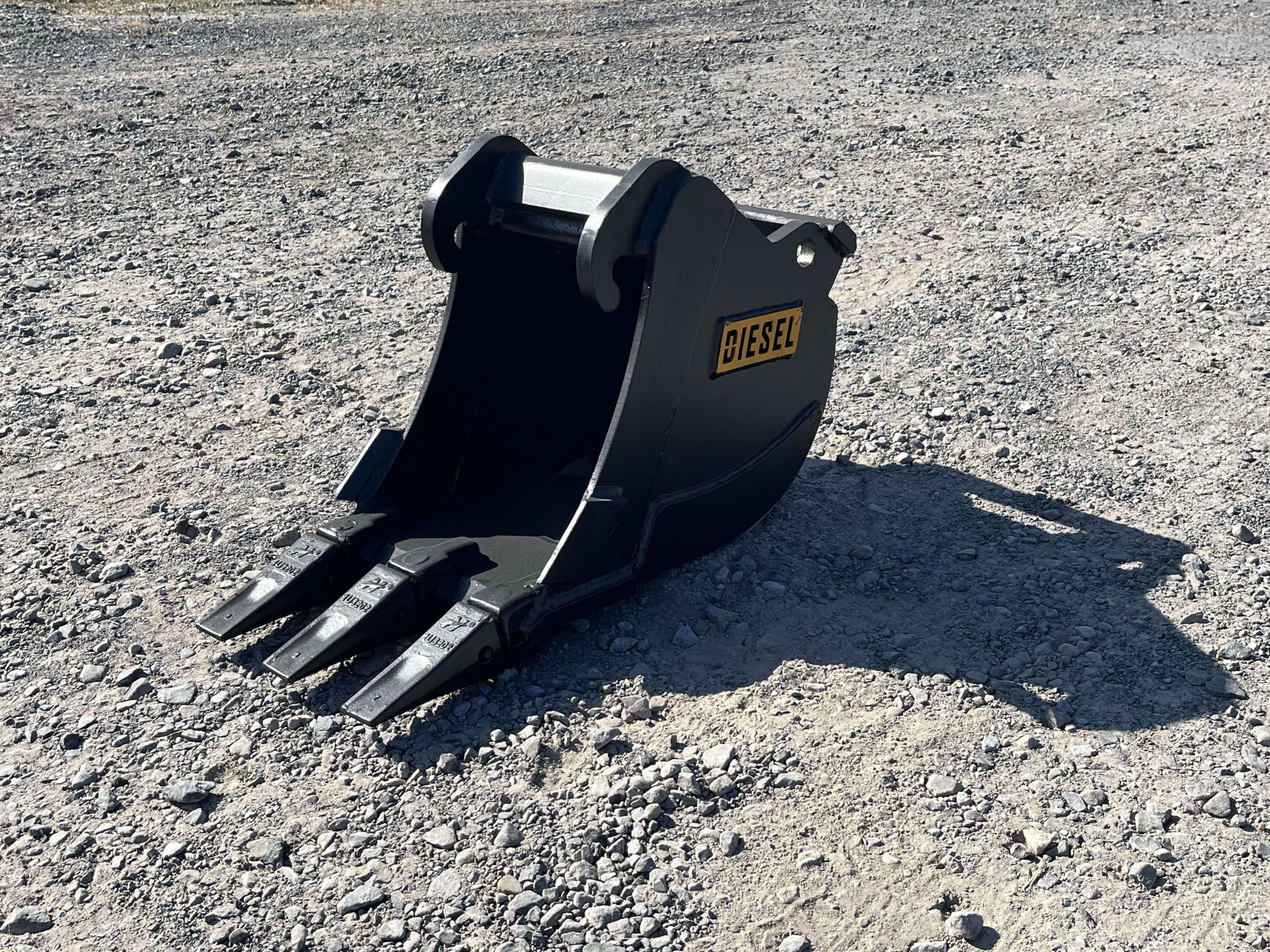 12" HD Tooth Bucket For Bobcat E35/MX3 - Image 7