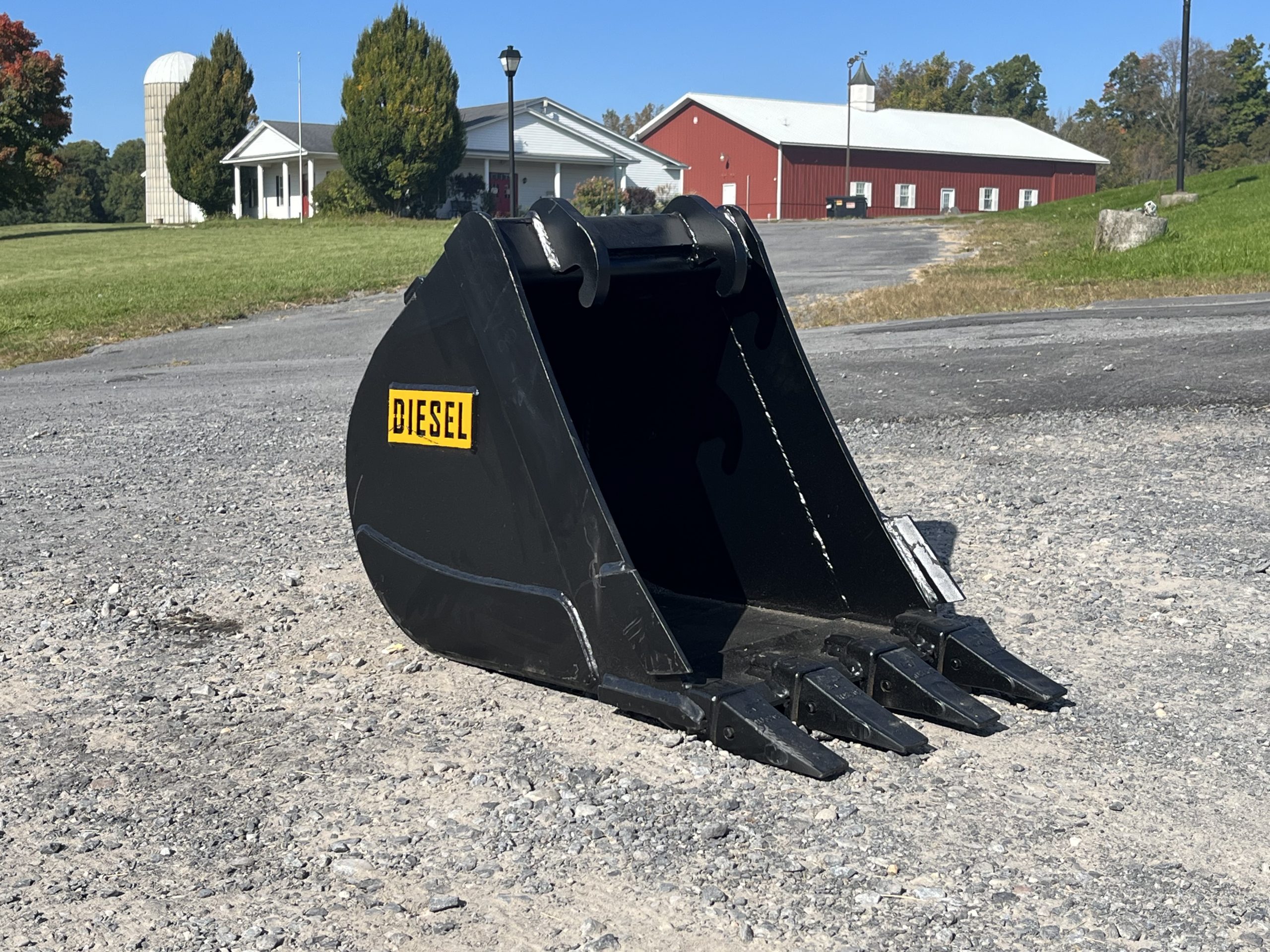 18" HD Tooth Bucket For Bobcat E45/E50 MX4