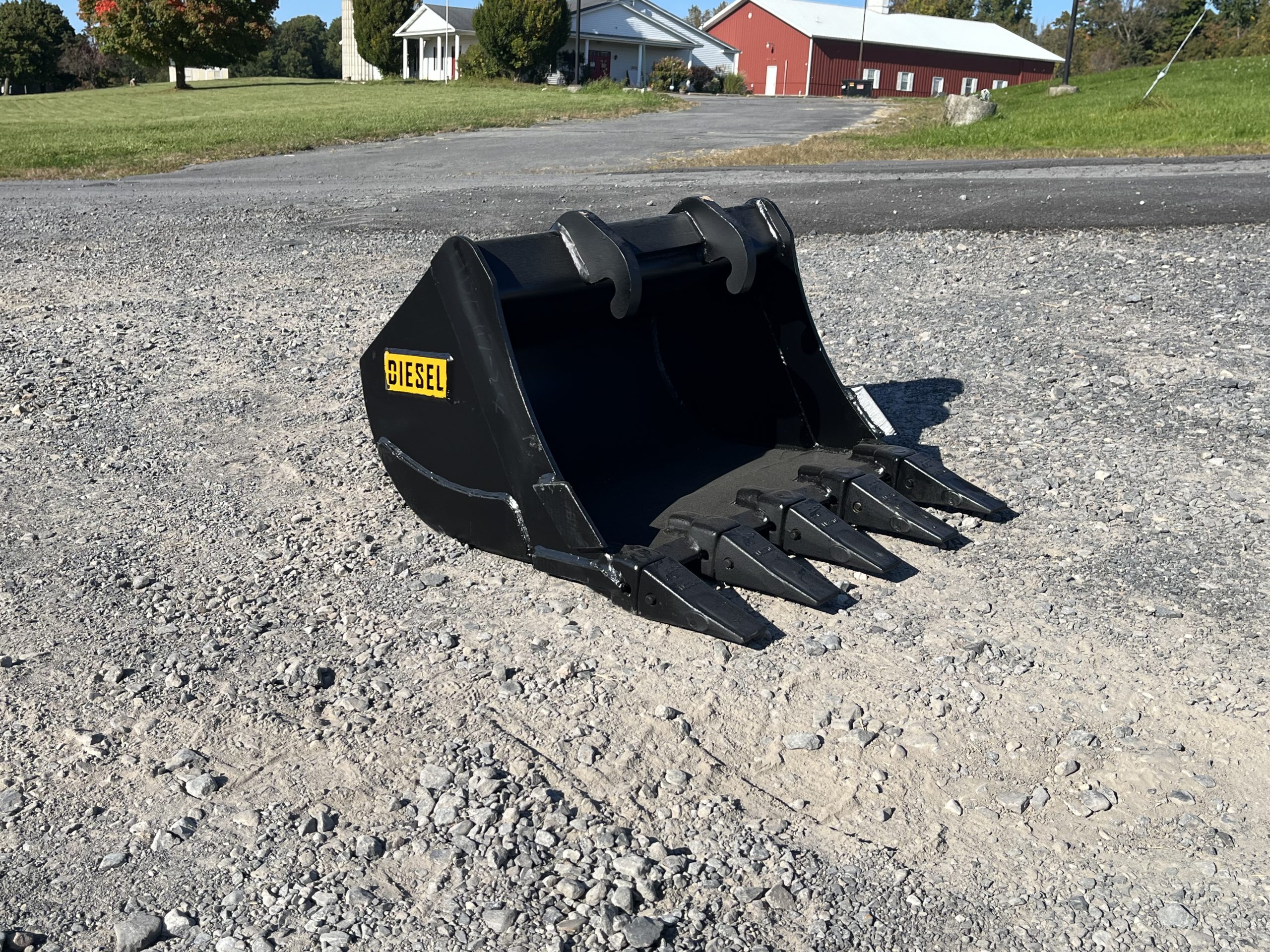 24" HD Tooth Bucket For Bobcat E35/MX3