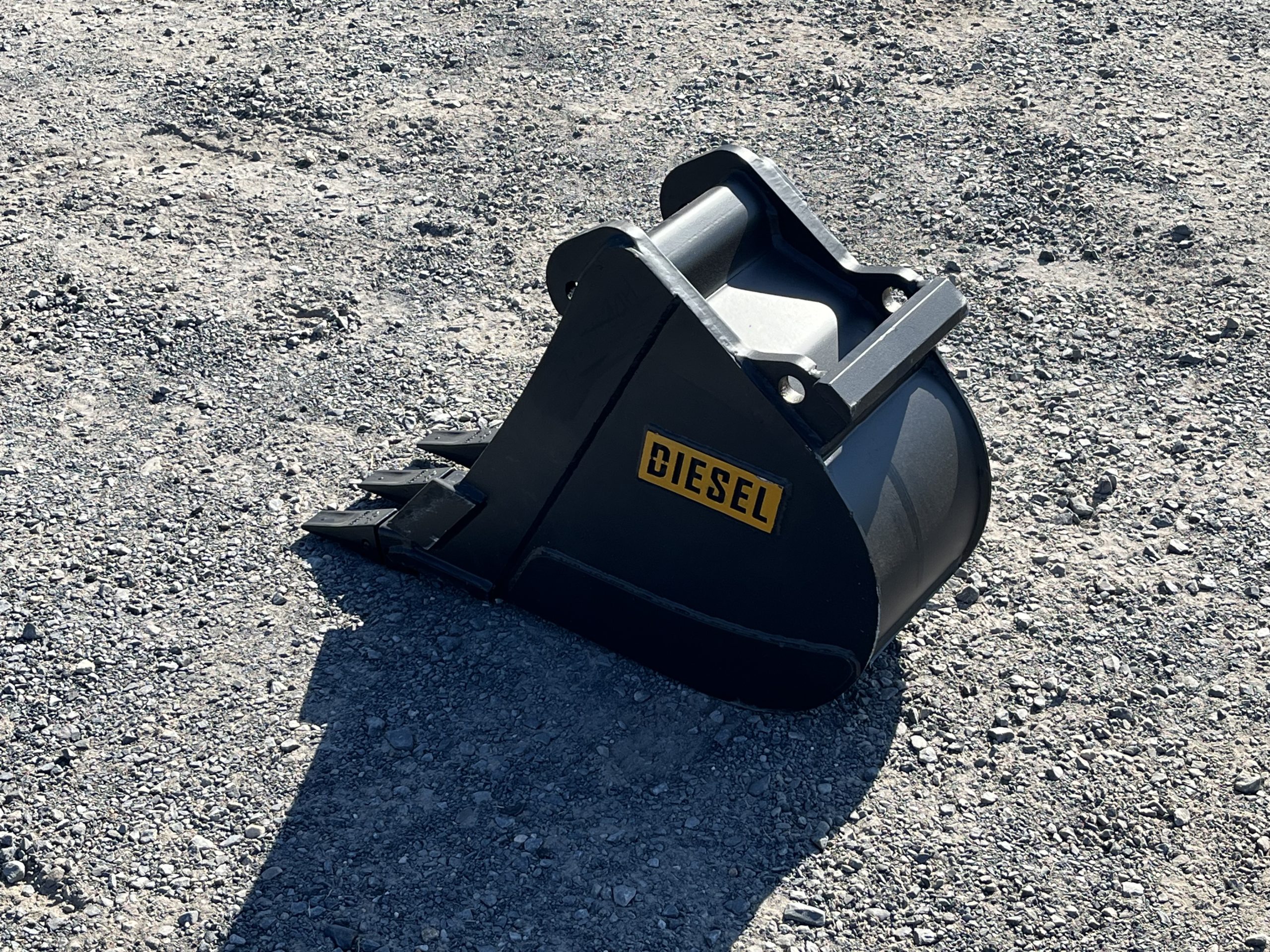 12" HD Tooth Bucket For Bobcat E45/E50 MX4 - Image 6