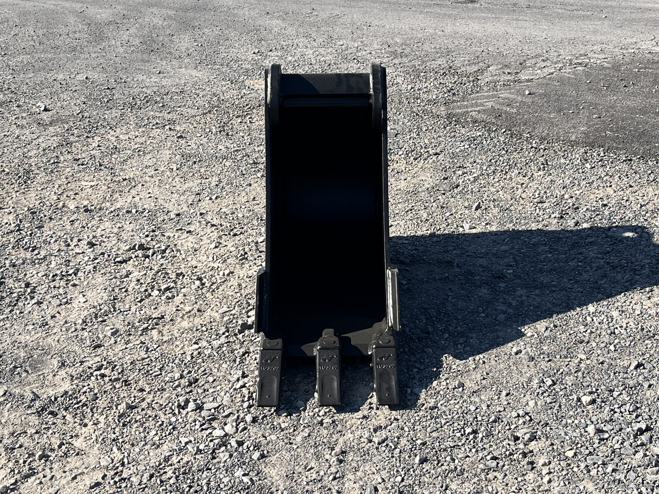 12" HD Tooth Bucket For Bobcat E45/E50 MX4 - Image 8