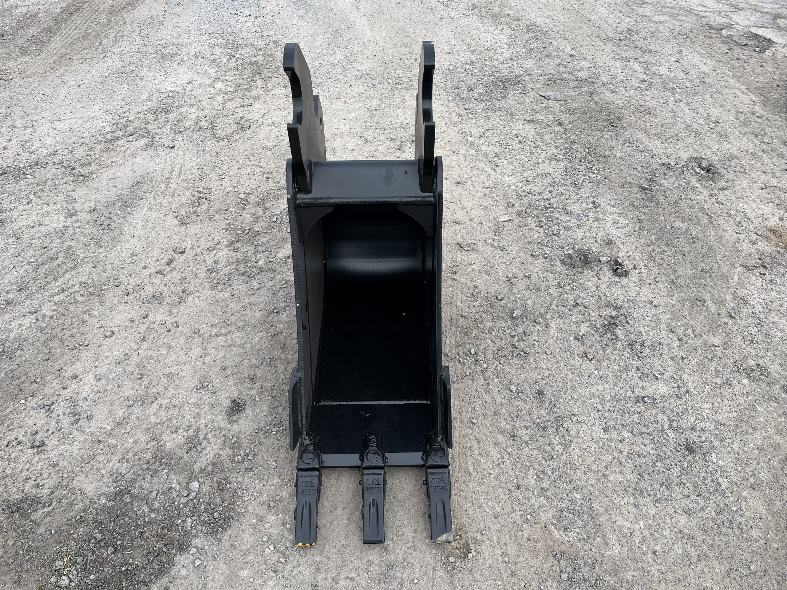 12" HD Tooth Bucket For Kubota K7915 Coupler - Image 8