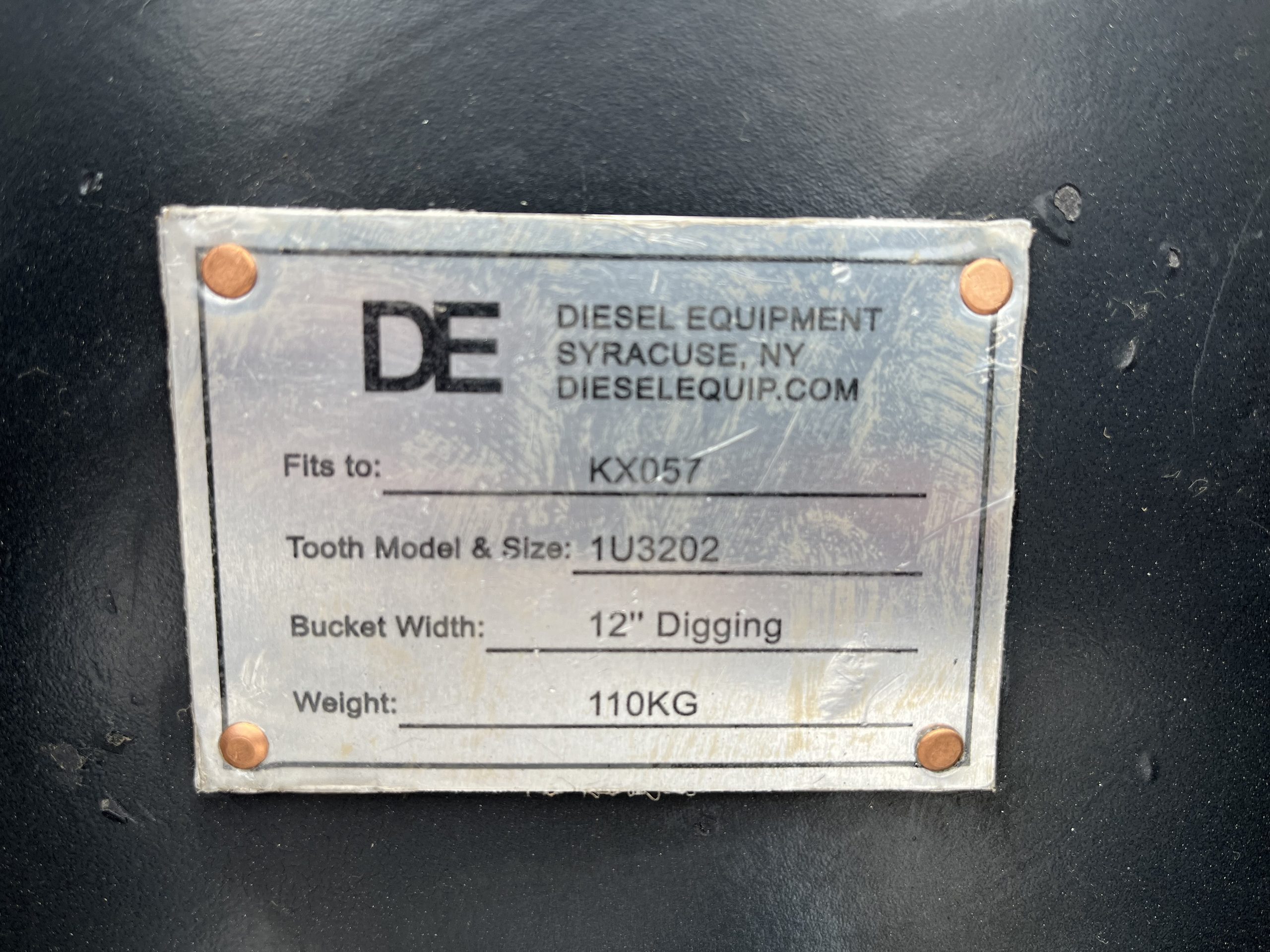 12" HD Tooth Bucket For Kubota K7915 Coupler - Image 9