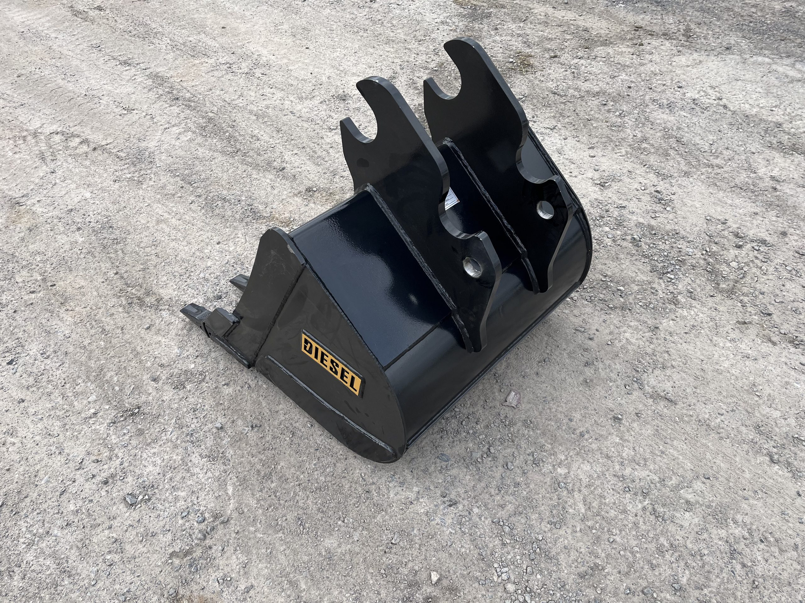 30" HD Tooth Bucket For Kubota K7915 Coupler - Image 7