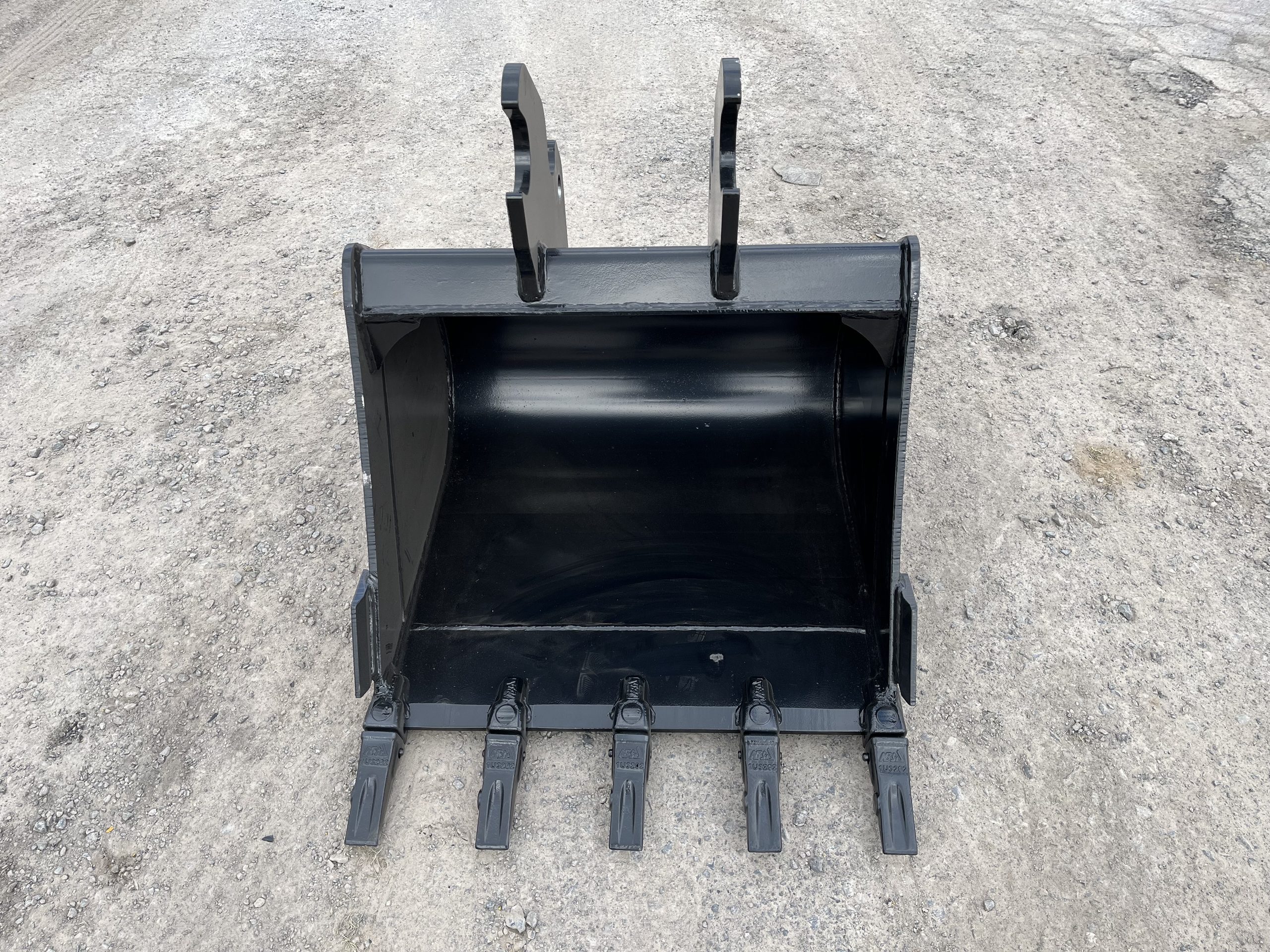 30" HD Tooth Bucket For Kubota K7915 Coupler - Image 9
