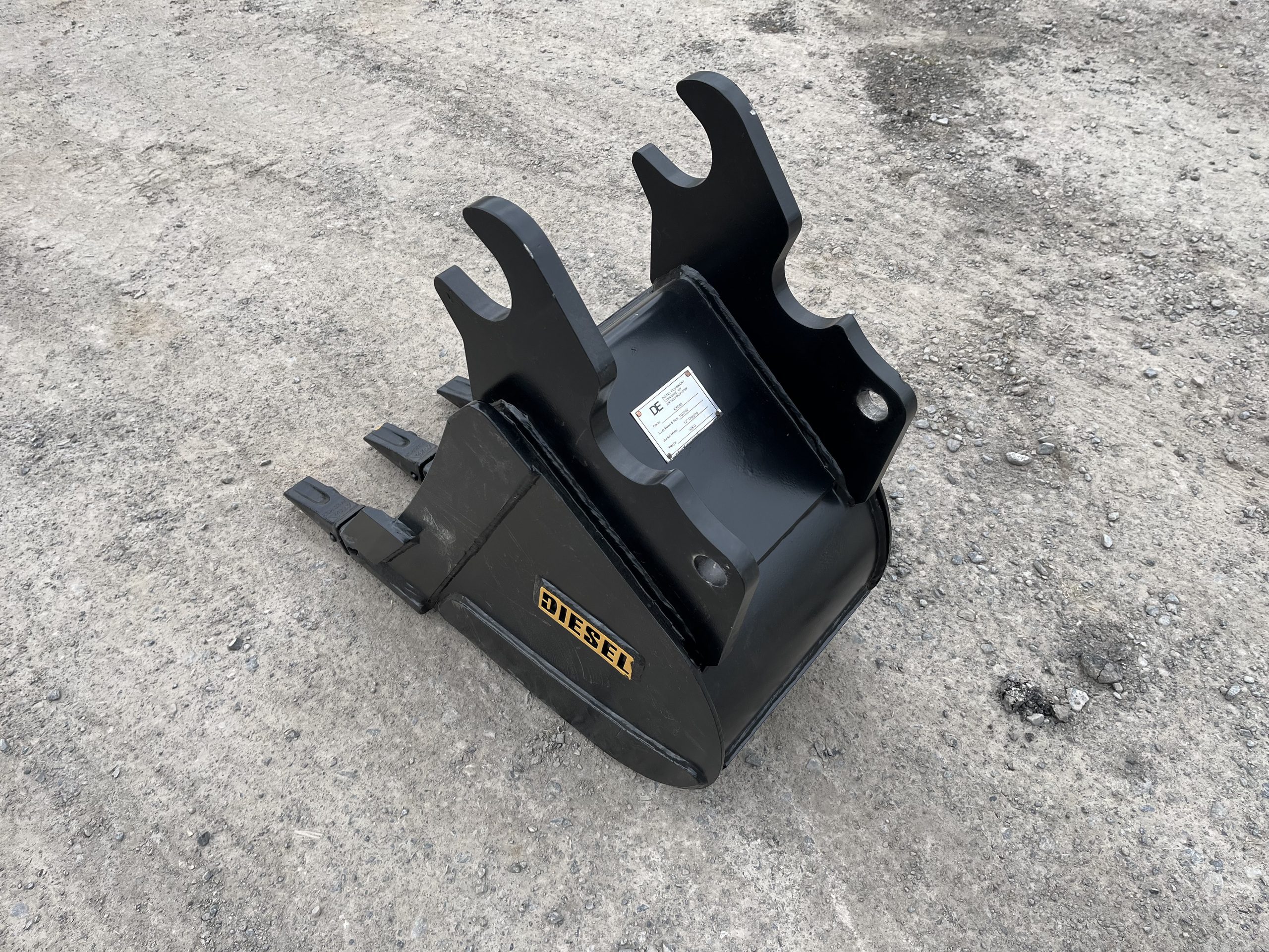 12" HD Tooth Bucket For Kubota K7870A Coupler - Image 6