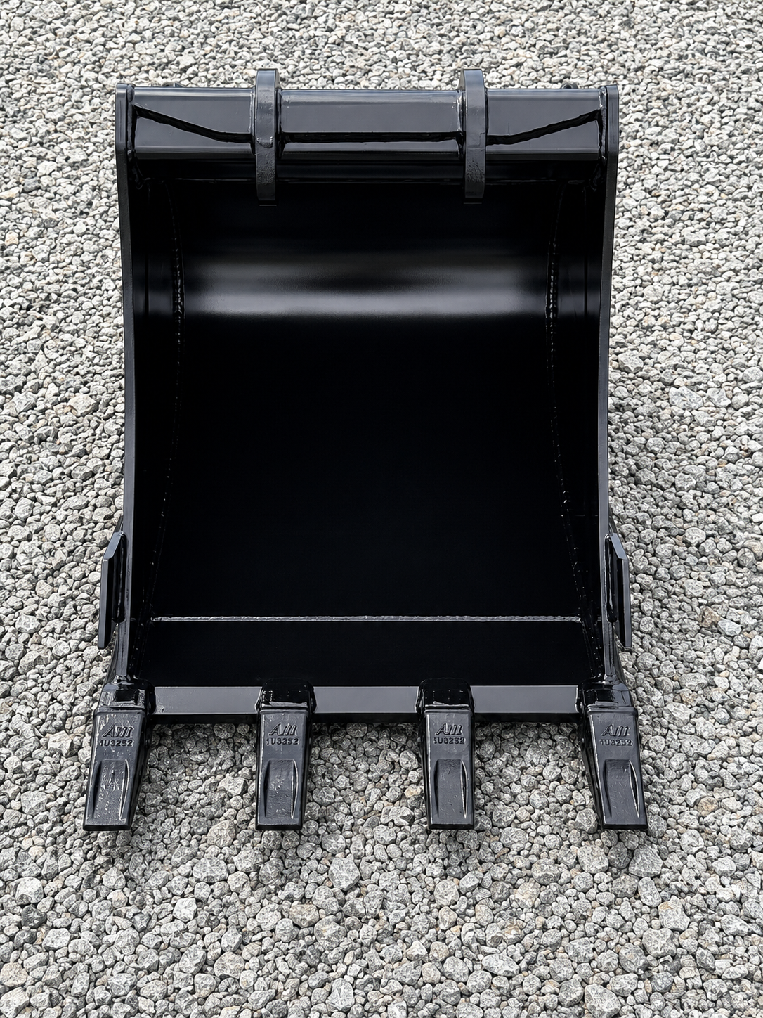 24" HD Tooth Bucket For Bobcat E45/E50 MX4 - Image 4