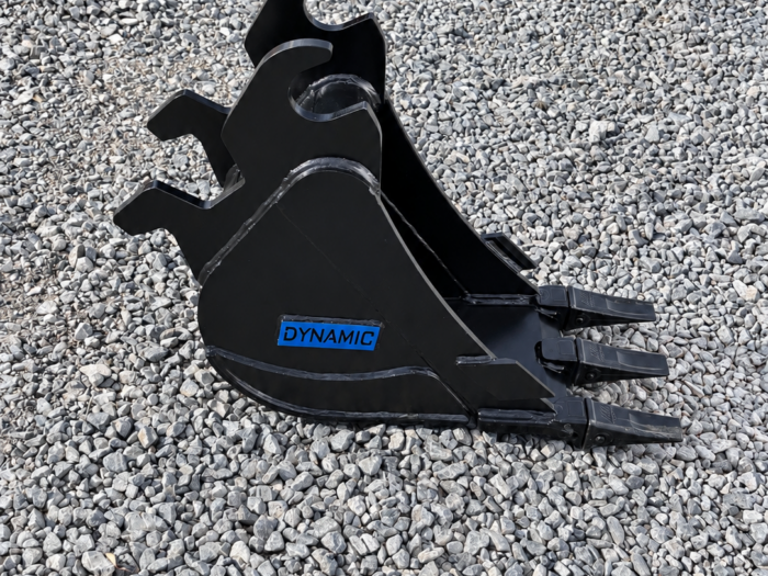 12" HD Tooth Bucket for 35 - Wedgelock